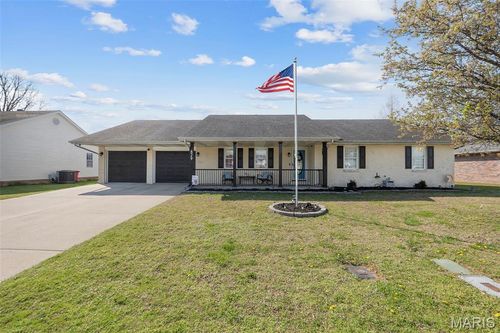829 Plantation Blvd, Sikeston, MO, 63801-5744 | Card Image