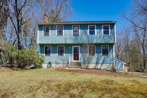8 Innsbruck Way, Franklin, MA, 02038-4603 | Card Image