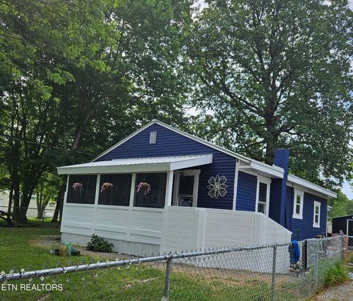 1995 Clarkrange Monterey Hwy, Monterey, TN, 38574-5034 | Card Image