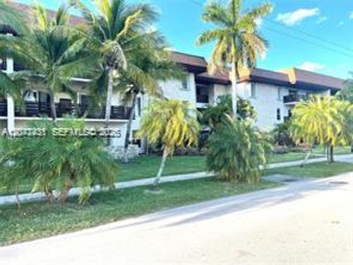 c302-7487 Sw 82nd St, Miami, FL, 33143-7385 | Card Image