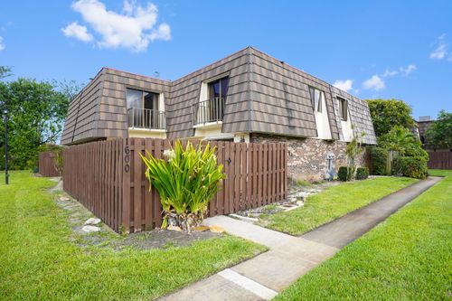 d-1600 Forest Lakes Cir, WEST PALM BEACH, FL, 33406-5741 | Card Image