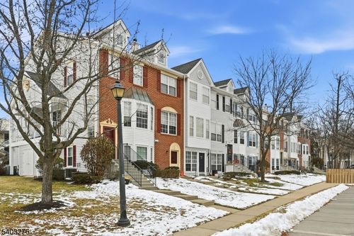 1284 Mulberry Dr, Mahwah, NJ, 07430-2370 | Card Image