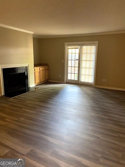 109 Rue Fontaine, Lithonia, GA, 30038-1227 | Card Image