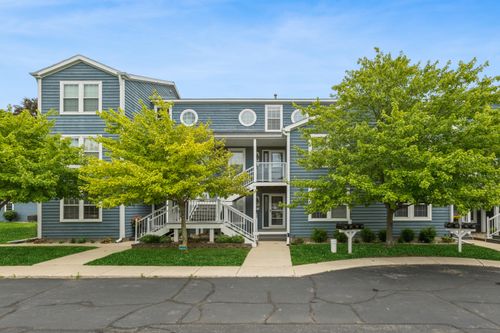 2329 S Pointe Way, Saint Joseph, MI, 49085-2375 | Card Image