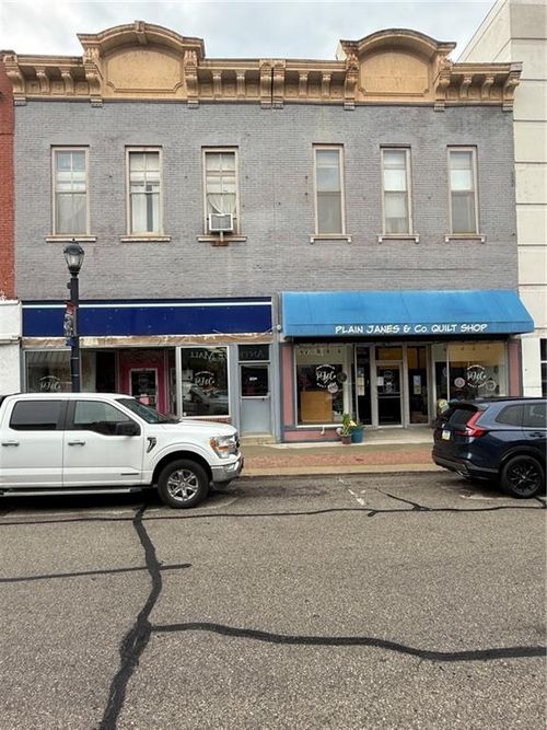 504 Delaware St, Leavenworth, KS, 66048-2643 | Card Image