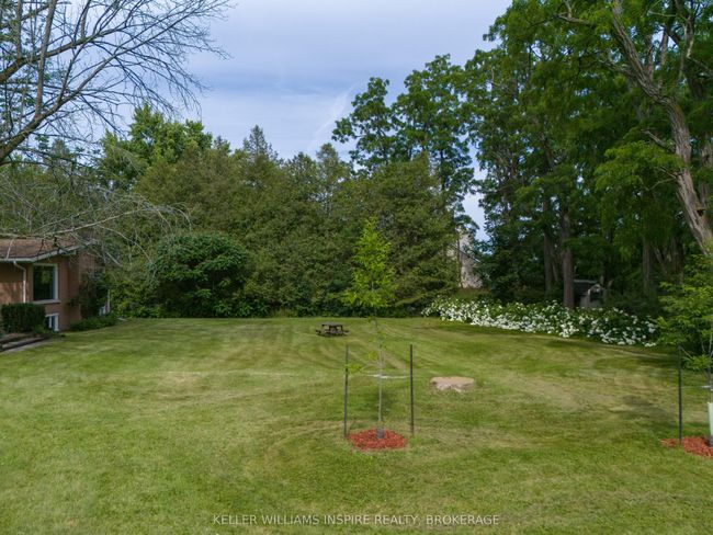 3 Helena Pl, House other with 4 bedrooms, 2 bathrooms and 6 parking in Kingston ON | Image 32