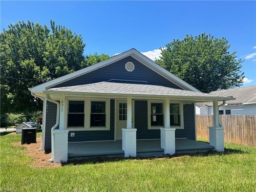 671 Austin Traphill Rd, Elkin, NC, 28621-2559 | Card Image
