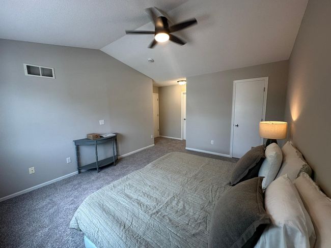 1194 Highpoint Curv, Townhouse with 3 bedrooms, 2 bathrooms and null parking in Shakopee MN | Image 13