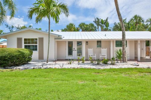 211 Island Cir, Sarasota, FL, 34242-1935 | Card Image