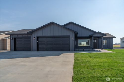 70 Sunwest Dr, Ephrata, WA, 98823-9484 | Card Image