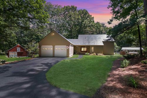 51 Baxter Rd, Hollis, NH, 03049-5943 | Card Image