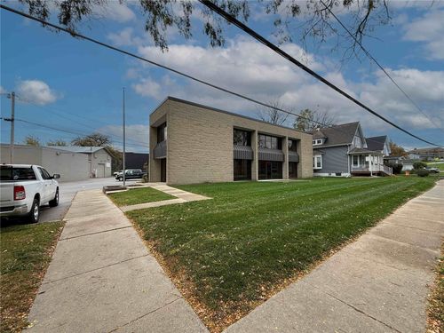100-and-200-1011 2nd Avenue Sw, Cedar Rapids, IA, 52404 | Card Image