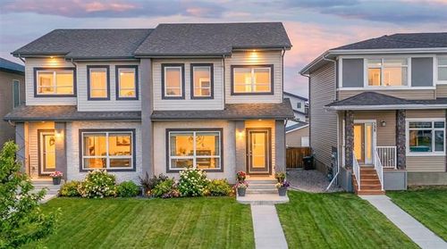 601 Transcona Blvd, Winnipeg, MB, R3W0N5 | Card Image