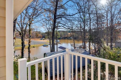 332 Eagle Trl, Bracey, VA, 23919-1787 | Card Image