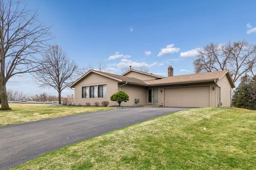 8706 Westwind Cir, Eden Prairie, MN, 55344-5324 | Card Image