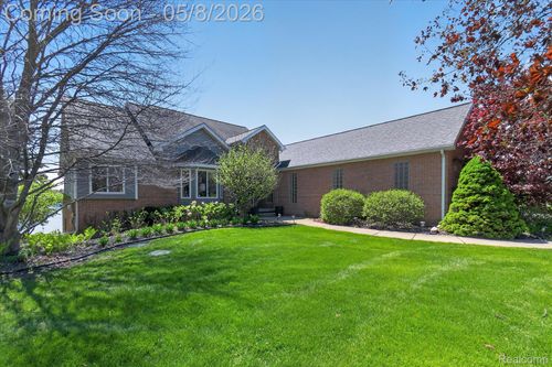 8955 Sandy Ridge Dr, White Lake, MI, 48386-2050 | Card Image