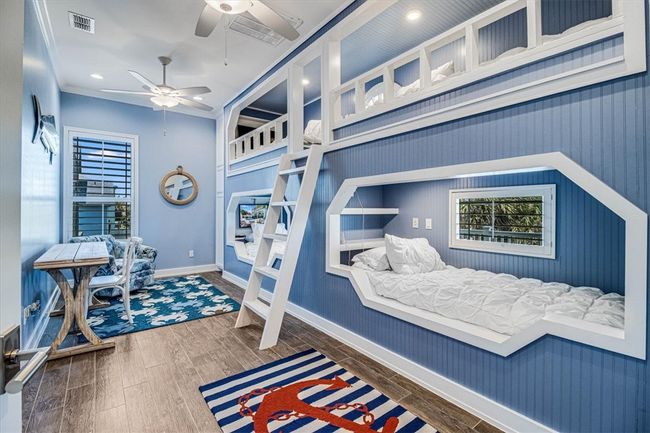 Custom bunk room | Image 24