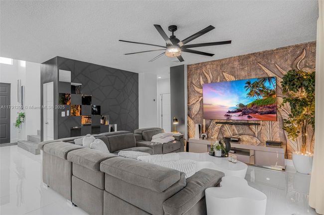 13109 Sw 54 Th Ct, House other with 5 bedrooms, 3 bathrooms and null parking in Miramar FL | Image 8