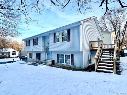 25 Clinton St, Middletown, NY, 10940-6323 | Card Image