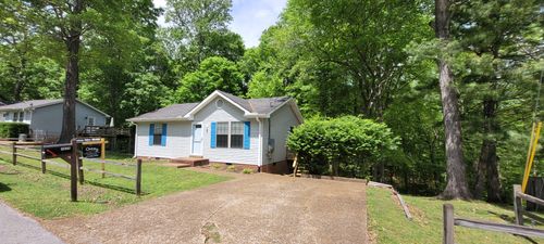 1025 Hollis Ln, White House, TN, 37188-8980 | Card Image