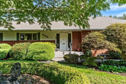 10200 Brentwood Drive, Chilliwack, BC, V2P6G3 | Card Image