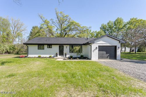 1568 County Road D, Swanton, OH, 43558-8636 | Card Image