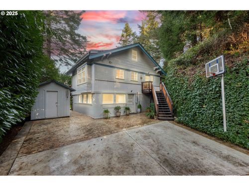 1254 N 6th St, Coos Bay, OR, 97420-2410 | Card Image