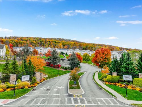 919 Saratoga Ln, Fishkill, NY, 12524-4944 | Card Image