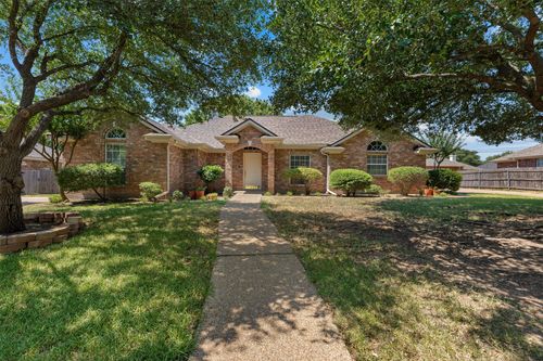 1209 Heatherwood, Hewitt, TX, 76643-3970 | Card Image