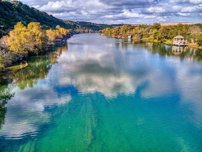 Lake Austin is only 1 mile away! | Image 34