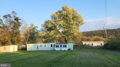 81 Old Country Rd, GREEN SPRING, WV, 26722-1503 | Card Image