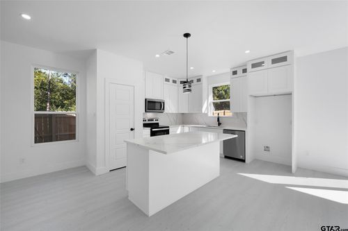 309 Beckham St W, Sulphur Springs, TX, 75482 | Card Image