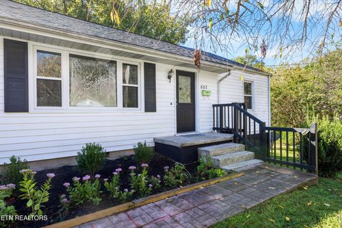 657 Robertsville Rd, Oak Ridge, TN, 37830-4606 | Card Image