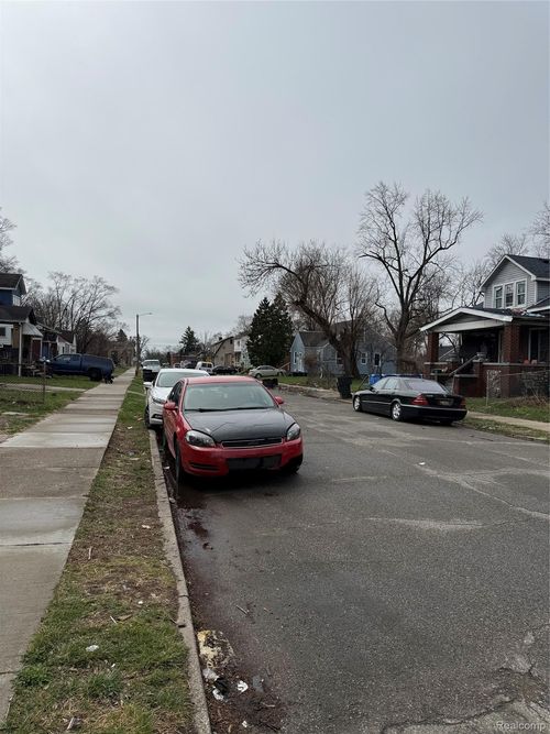 15394 Freeland St, Detroit, MI, 48227-2911 | Card Image