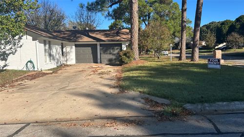 2118 Westwood Dr, Denton, TX, 76205-5983 | Card Image