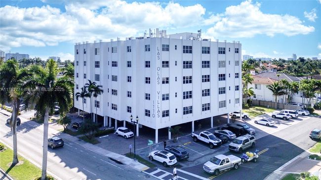 APT-302 - 1770 E Las Olas Blvd, Condo with 1 bedrooms, 1 bathrooms and null parking in Fort Lauderdale FL | Image 13