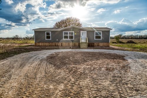 12180 Fm 1117, Seguin, TX, 78155-3966 | Card Image