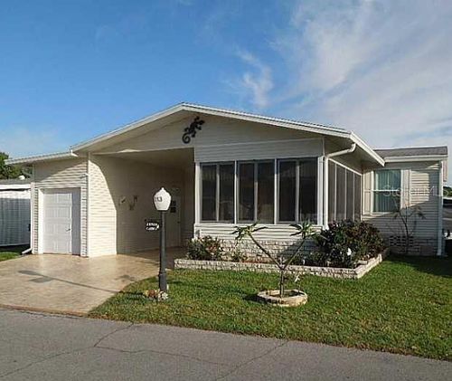 213 York Cottage Dr, Haines City, FL, 33844-6211 | Card Image
