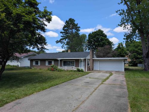 3407 Woodland Ct, Saginaw, MI, 48601-5943 | Card Image
