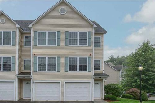 b-8 Intervale Ct, Hudson, NH, 03051-3997 | Card Image