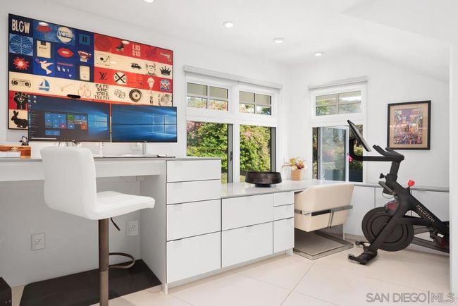 1729 Coast Blvd, Condo with 1 bedrooms, 2 bathrooms and 2 parking in Del Mar CA | Image 8