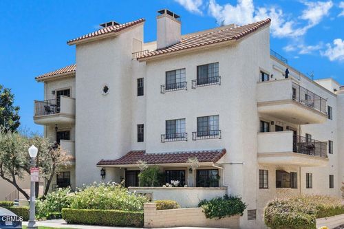 304-227 S Madison Ave, Pasadena, CA, 91101-3420 | Card Image