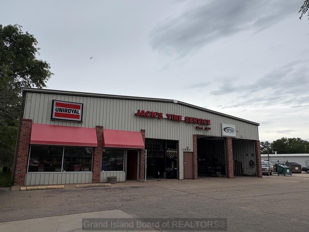 2840 Locust St, Grand Island, NE 68801-8862
