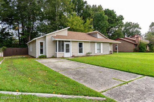 110 Twin Wood Dr, Havelock, NC, 28532-1965 | Card Image