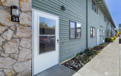 apt-36-1040 S 320th St, Federal Way, WA, 98003-5353 | Card Image