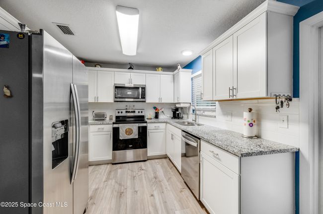 262 Dock Ave, House other with 2 bedrooms, 2 bathrooms and null parking in SEBASTIAN FL | Image 11