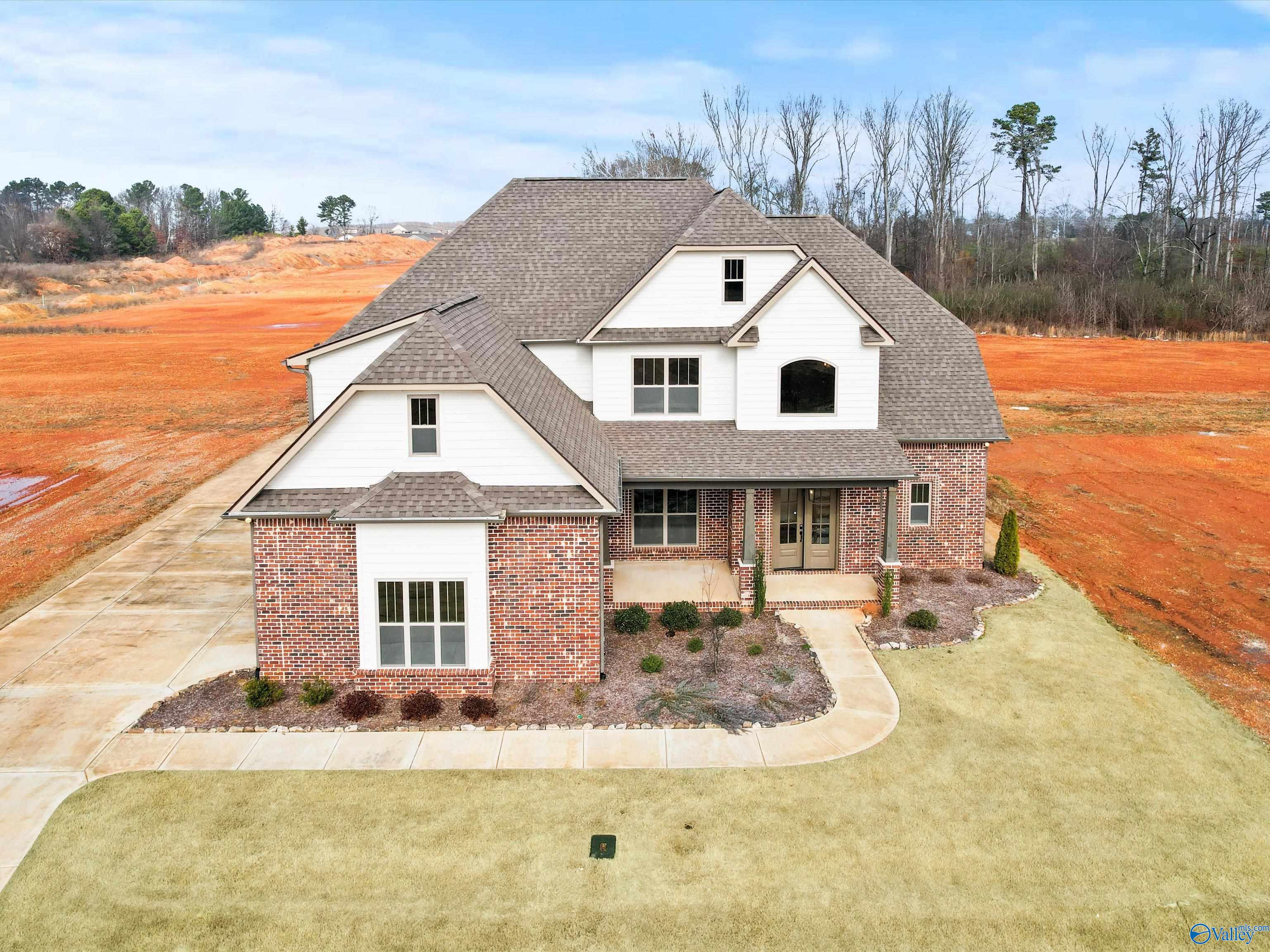 Maggie Ct, Athens, AL 35613 #1