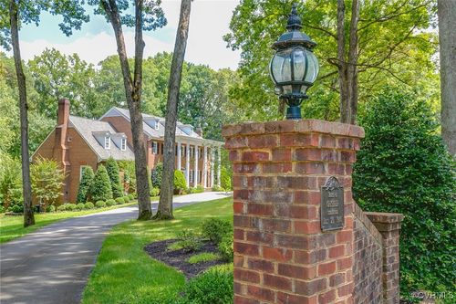 209 Dryden Ln, Henrico, VA, 23229-8204 | Card Image
