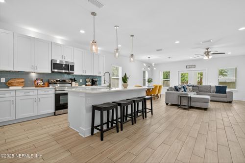 920 1st Ave S, JACKSONVILLE BEACH, FL, 32250-4308 | Card Image