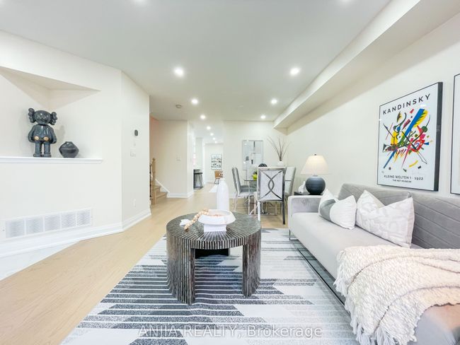 2330 Bur Oak Ave, House attached with 4 bedrooms, 4 bathrooms and 1 parking in Markham ON | Image 8